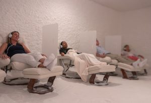4 Zees in Chairs 1