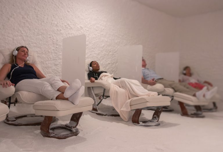 4 Zees in Chairs 1
